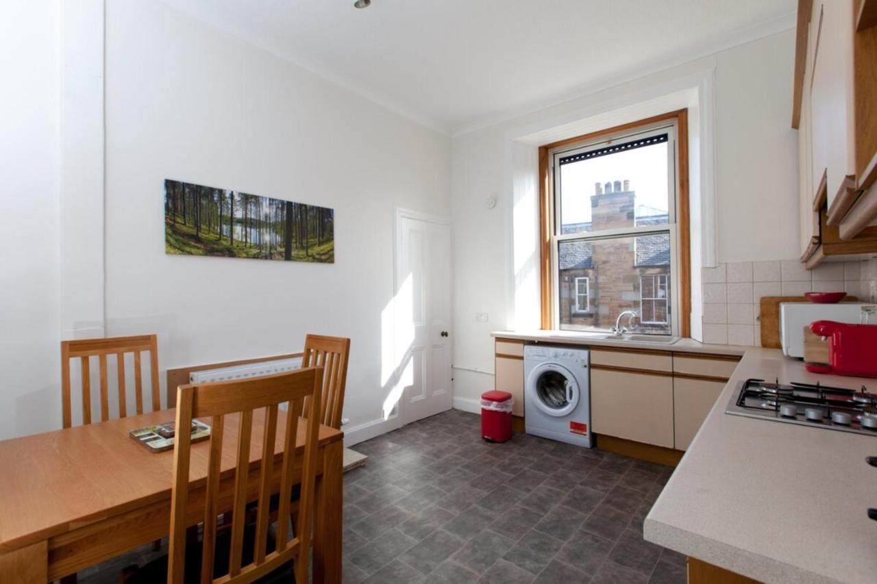 Spacious And Bright Polworth Flat 爱丁堡 外观 照片
