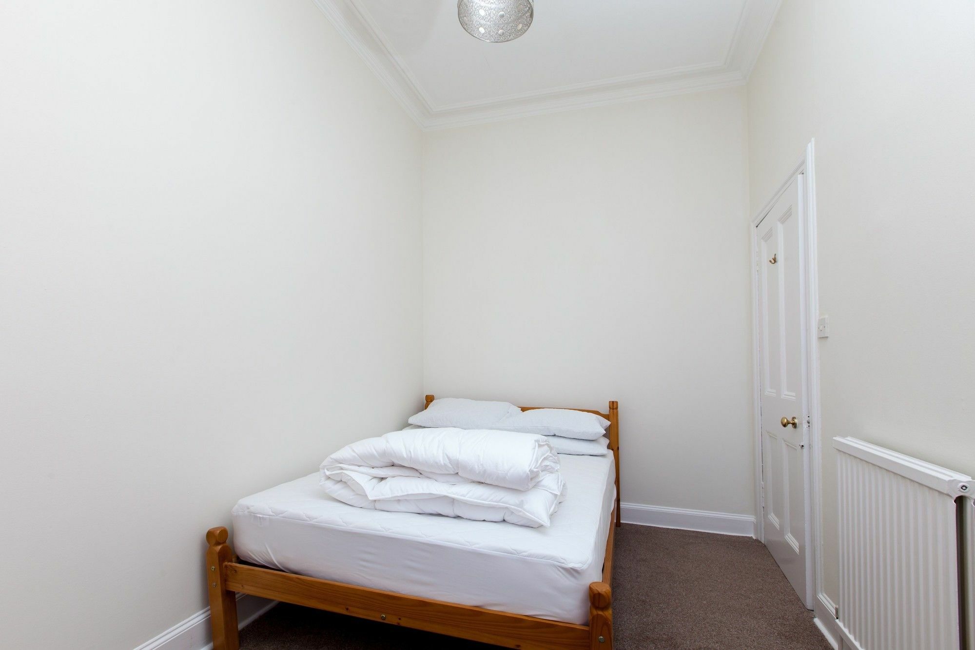 Spacious And Bright Polworth Flat 爱丁堡 外观 照片